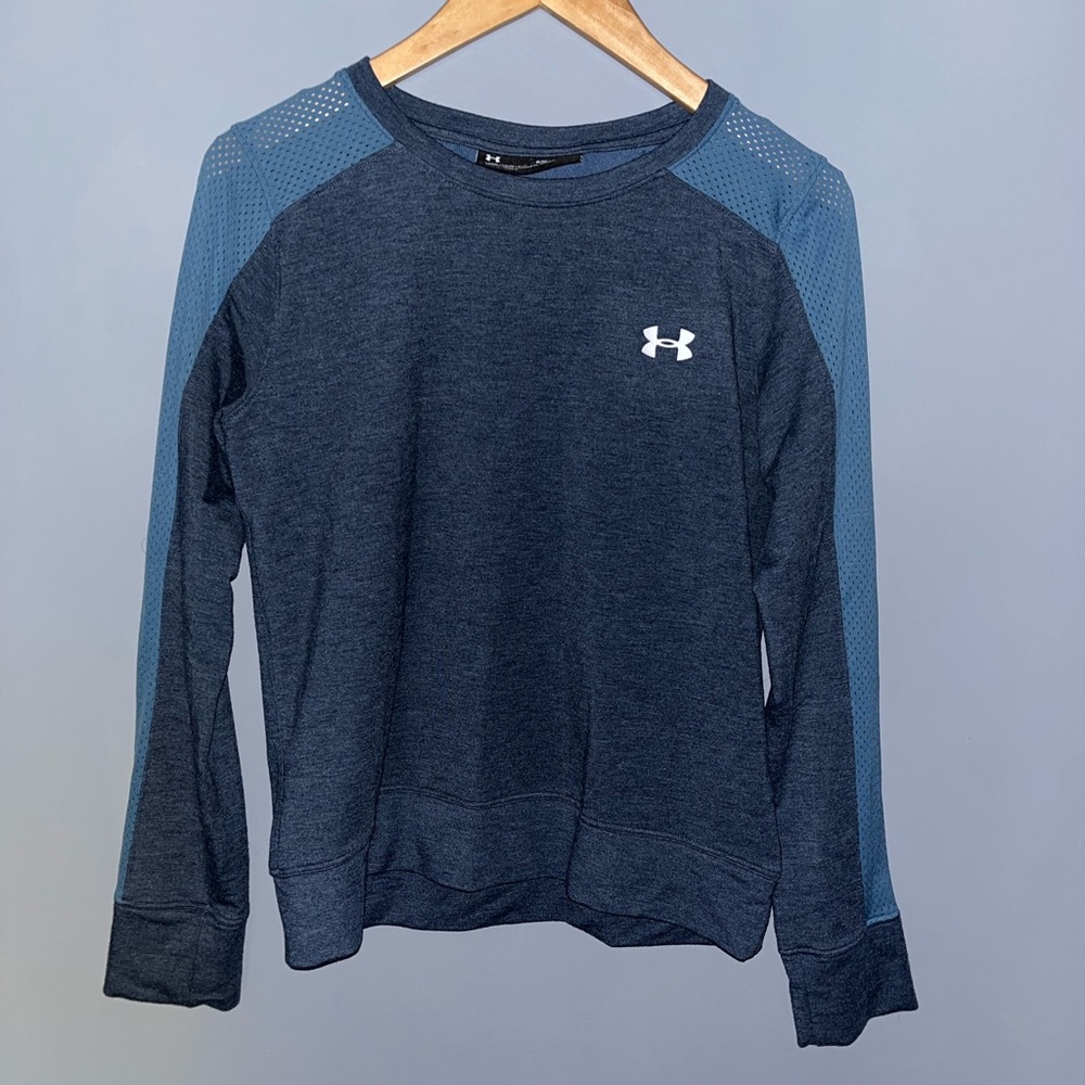 Under Armour athletic‎ sweatshirt